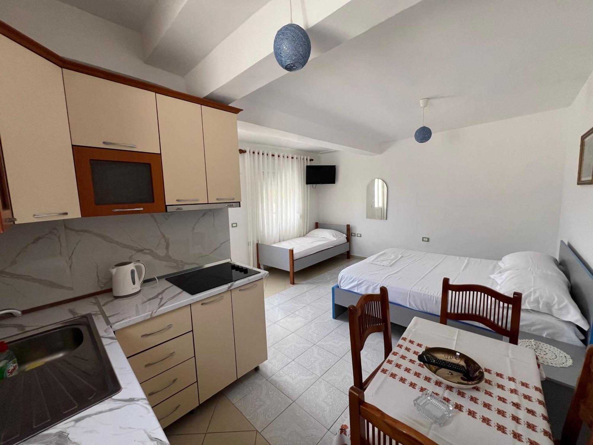 Guest House Vlore Exterior photo