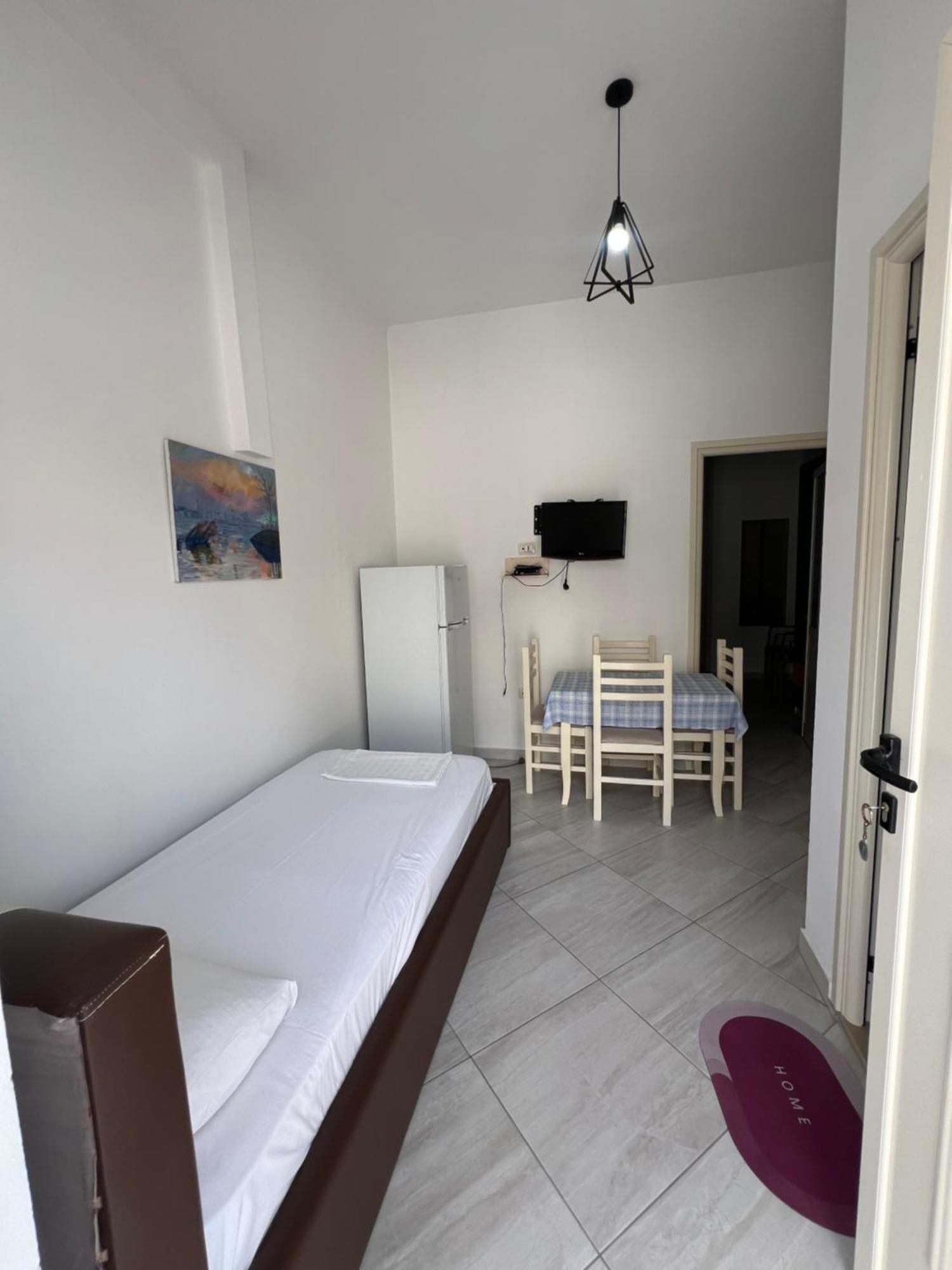 Guest House Vlore Exterior photo