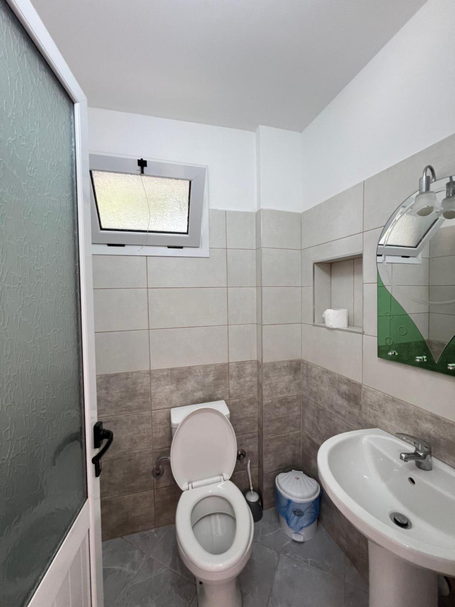 Guest House Vlore Exterior photo