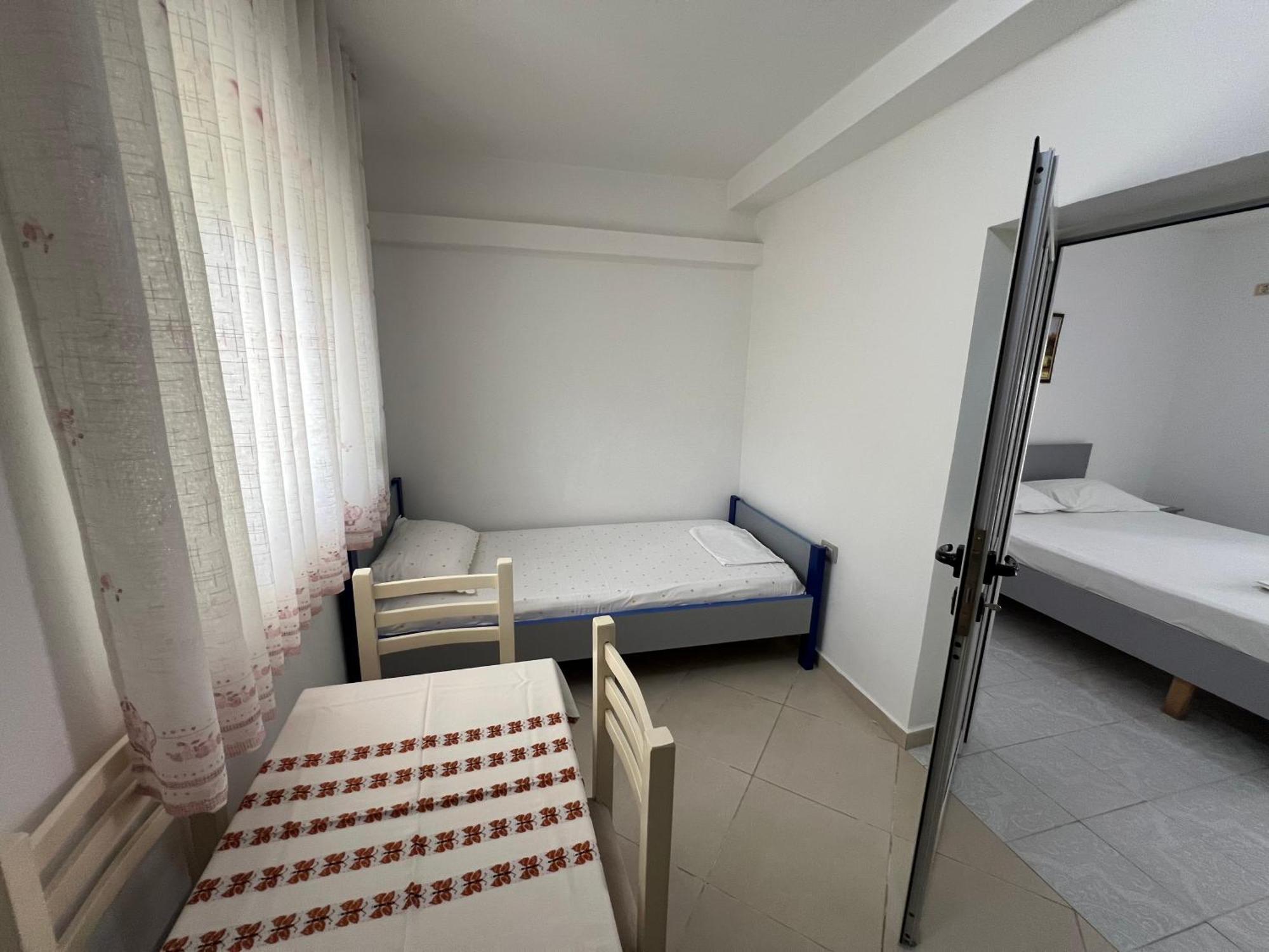 Guest House Vlore Exterior photo