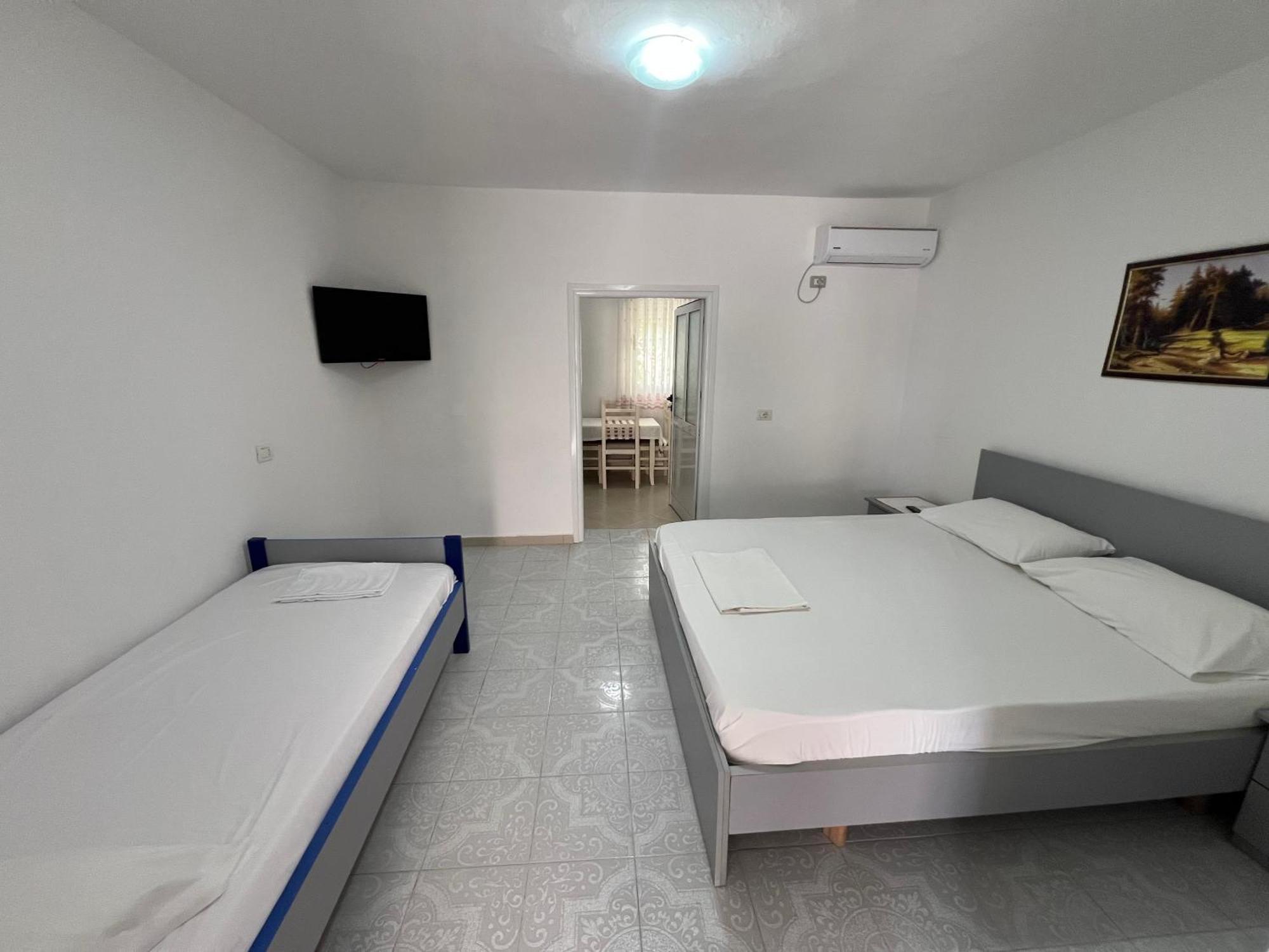 Guest House Vlore Exterior photo